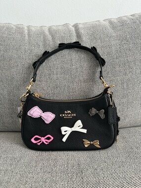 NWT coach Teri Shoulder Bag With Bows And Charms CDY93